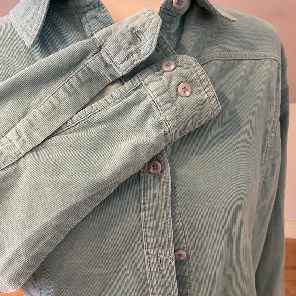 Euc Woolrich Corduroy Button Down - image 5